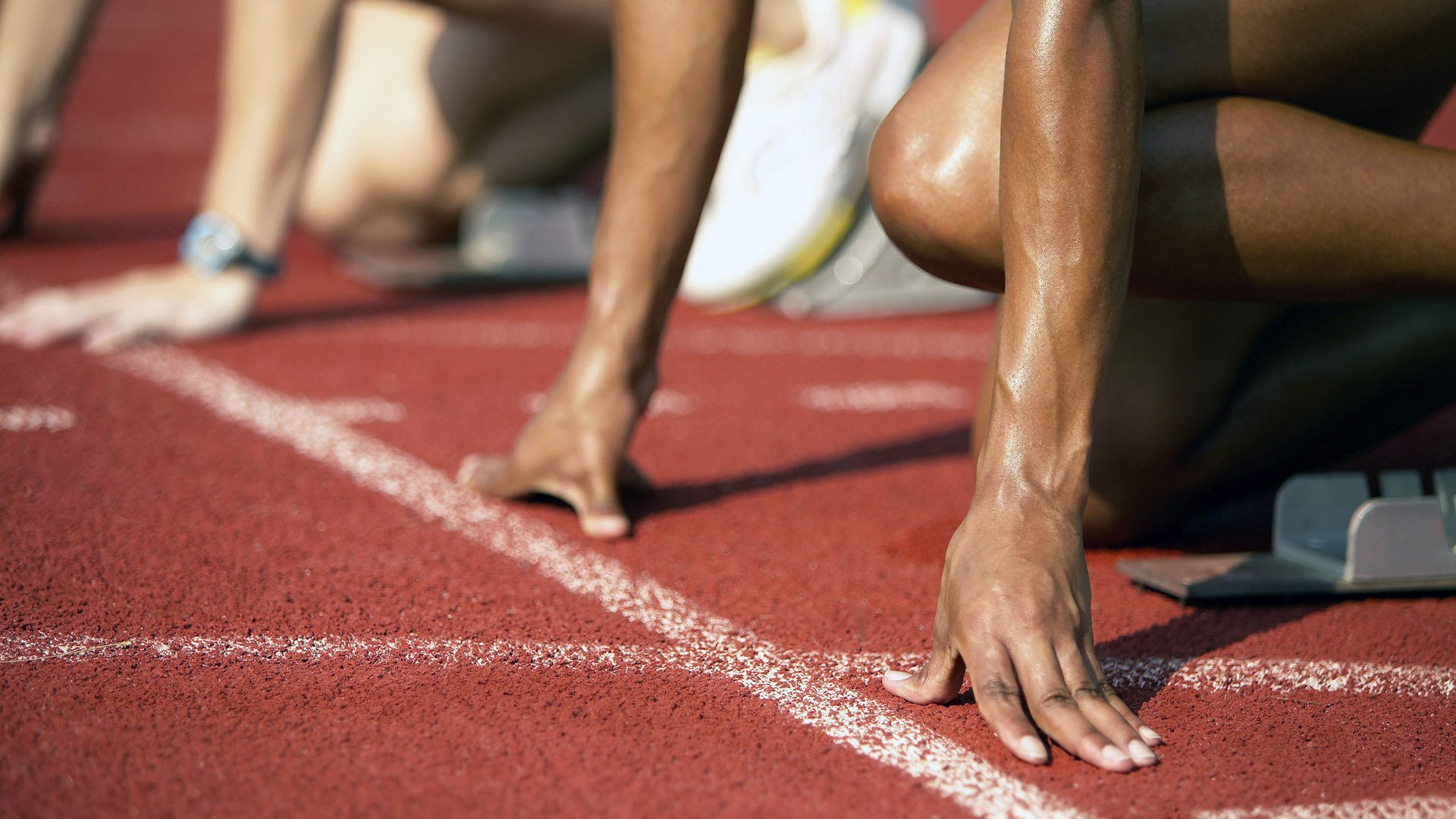 球员在比赛中创造精彩镜头成为社交平台热门短片，球员集锦怎么做