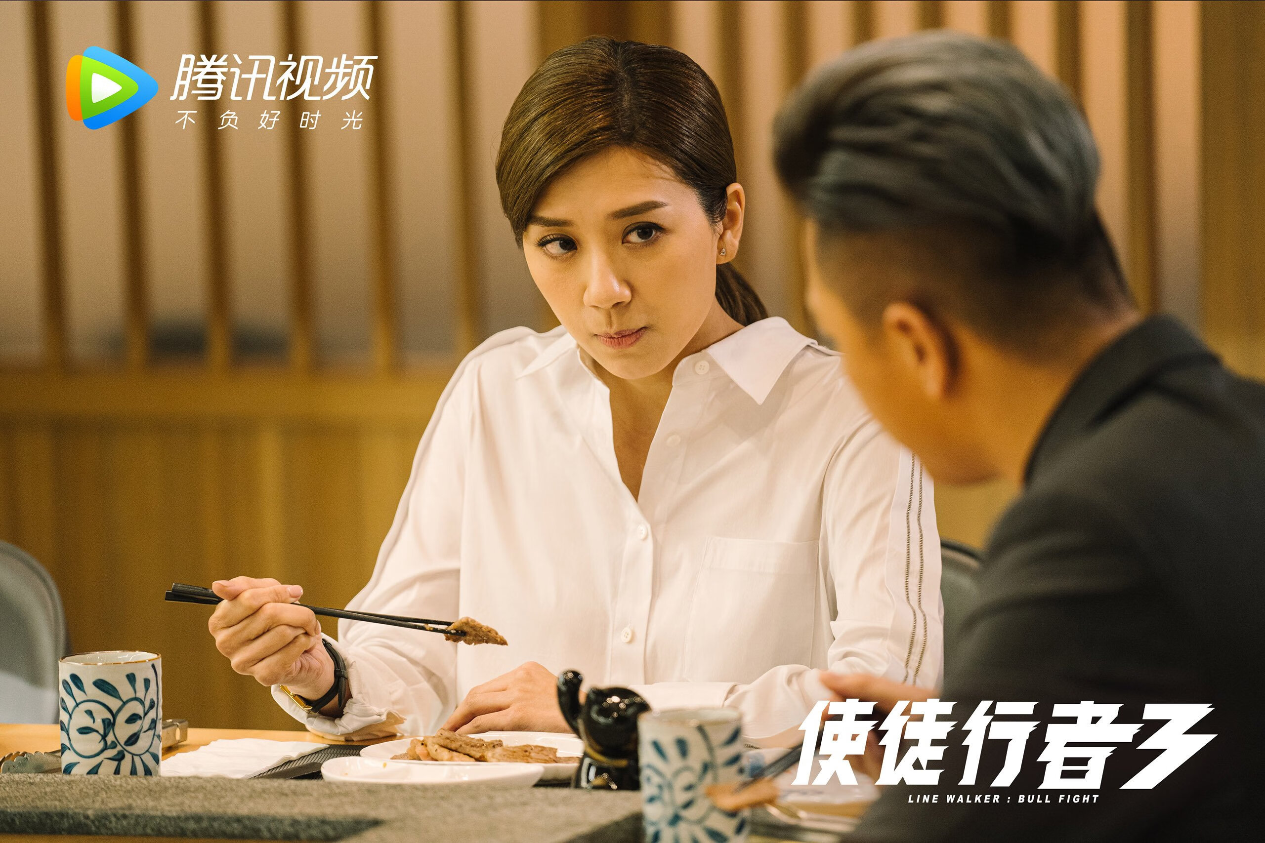 “高新体育中心：举重选手肩负全球期望，挑战世界纪录”